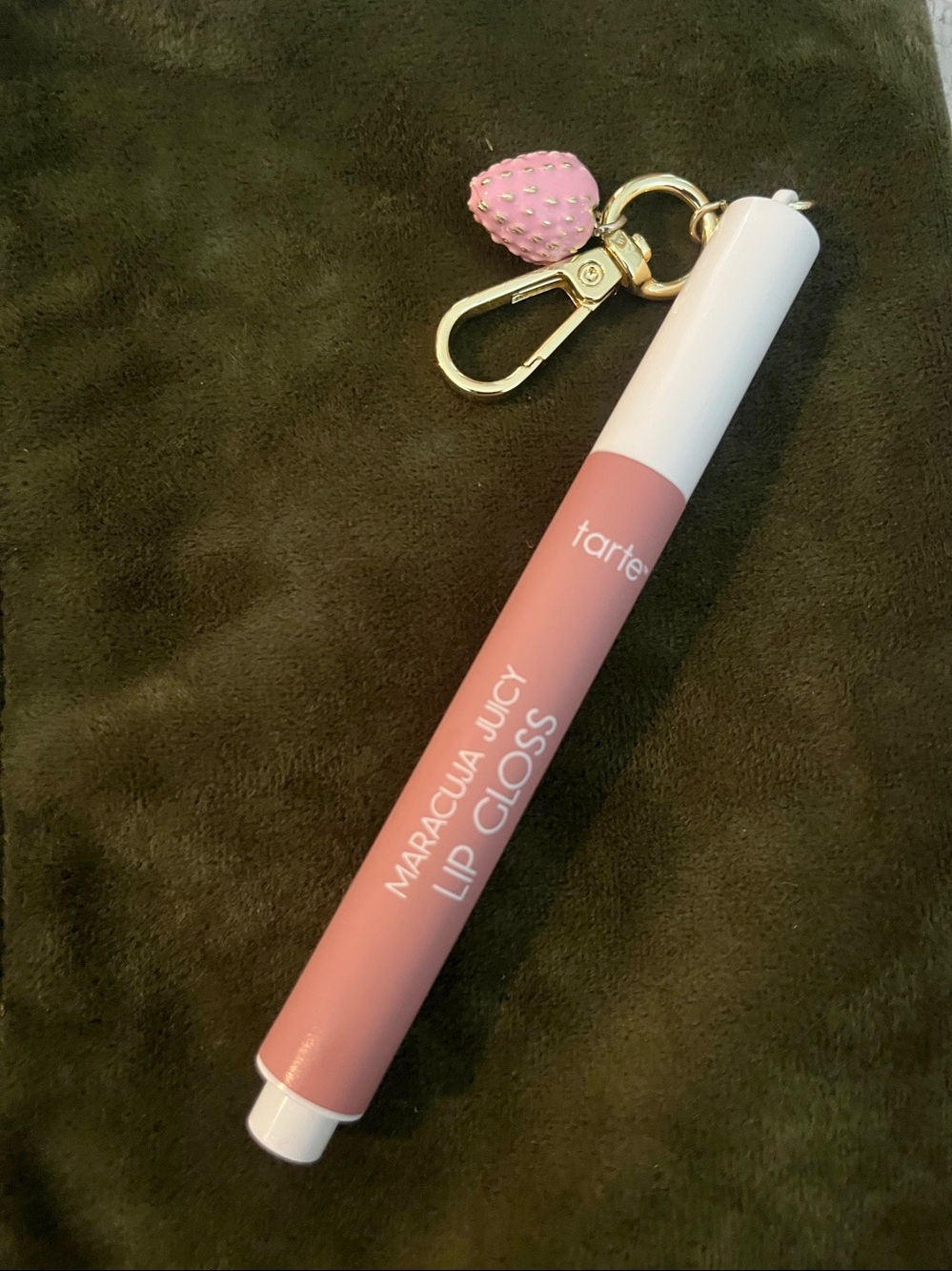 Tarte maracuja juicy lip gloss with limited-edition charm Strawberry